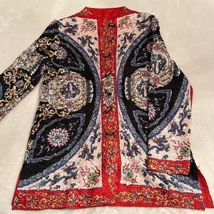 Long sleeve reversible top